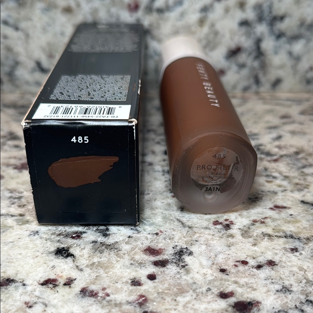 Fenty Beauty 485 Soft Matte Foundation - Picture 3 of 5